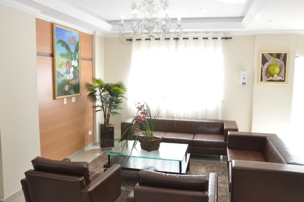 Lotus Hotel - A 6 Km Do Santuario De Aparecida-Sp กวาราชินเกตา ภายนอก รูปภาพ